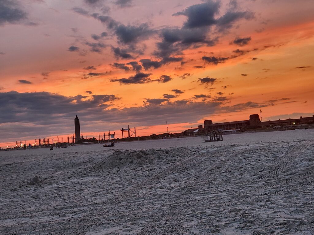Jones_Beach, LI, NY June 2024, photo by Victoria Knauf, Image # 202302